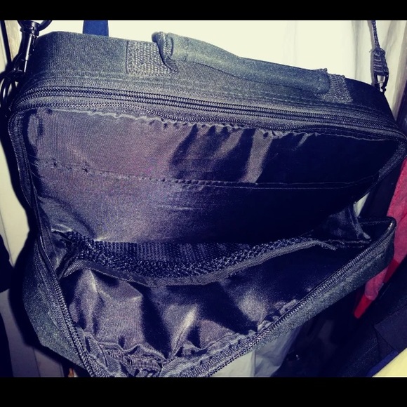 Targus Small Carry Bag - Picture 3 of 4